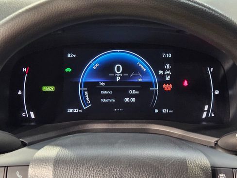 Used 2025 Toyota Camry LE FWD image 15