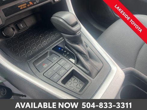Used 2021 Toyota RAV4 LE image 31