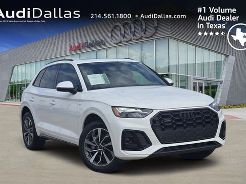 Certified 2024 Audi Q5 2.0T Premium w/ Summer of Audi Package image 1