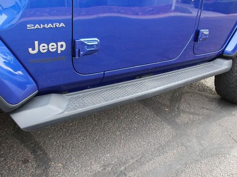 Used 2018 Jeep Wrangler Unlimited Sahara image 59