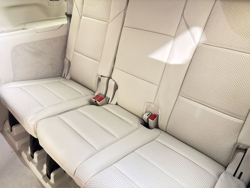 New 2025 Cadillac Escalade ESV Sport Platinum image 12