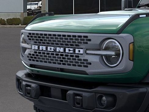 New 2025 Ford Bronco Badlands image 19