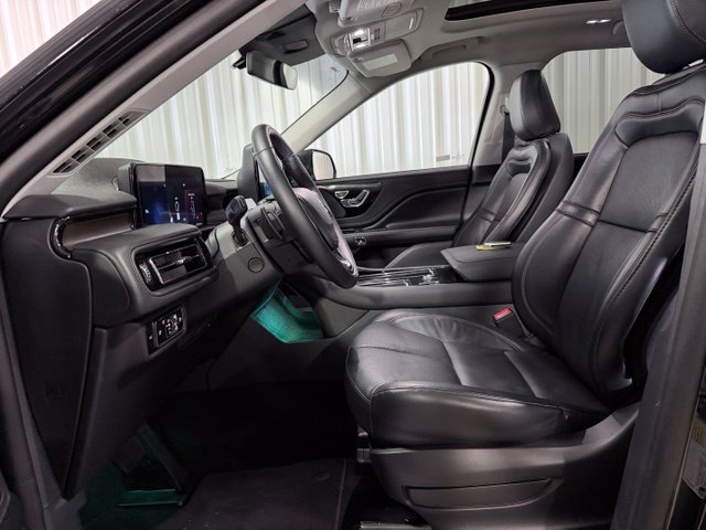 Used 2025 Lincoln Aviator Reserve w/ Illumination Package RWD image 12