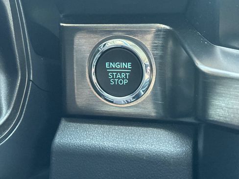 Used 2024 Ford F250 Lariat w/ Lariat Ultimate Package AWD/4WD image 22