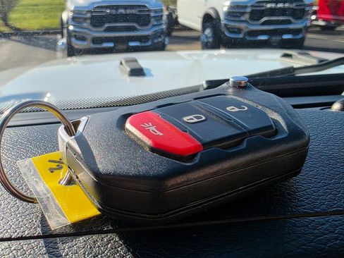 Used 2020 Jeep Wrangler Sport image 25