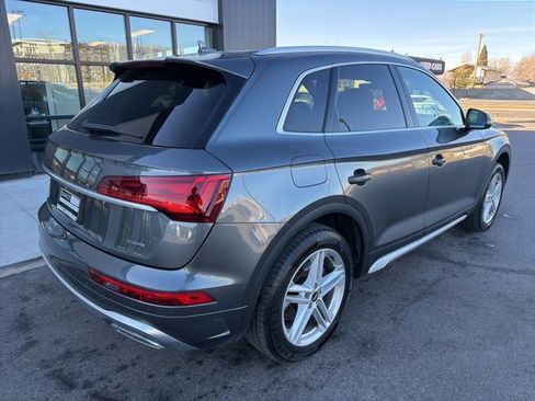 Used 2022 Audi Q5 e Premium w/ Convenience Package image 10