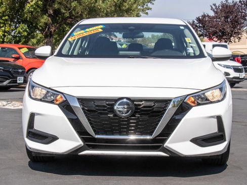 Used 2022 Nissan Sentra SV image 2