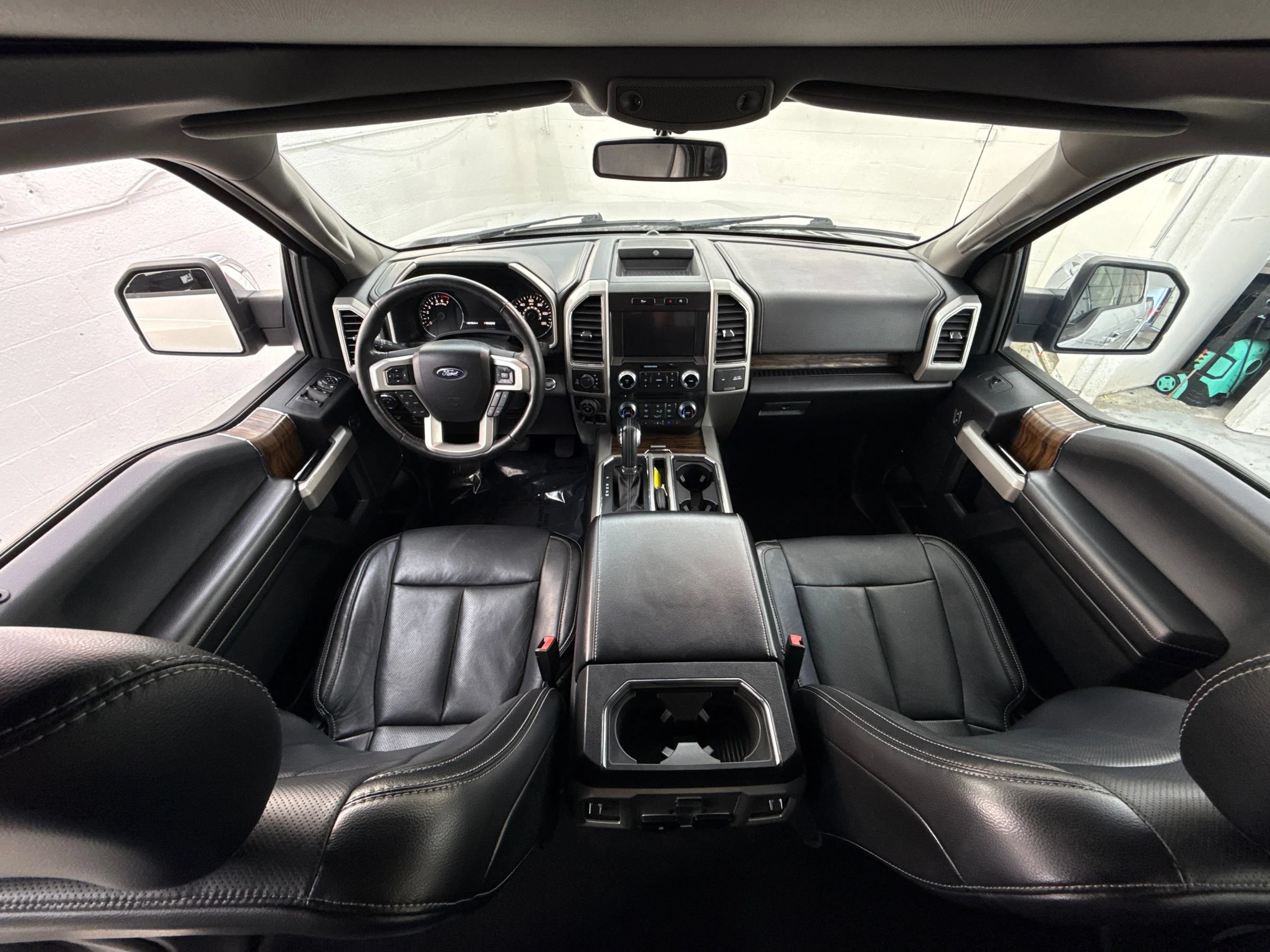 Used 2018 Ford F150 Lariat w/ Equipment Group 502A Luxury AWD/4WD image 17