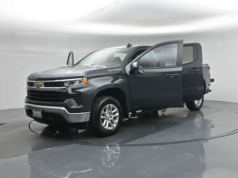 Used 2025 Chevrolet Silverado 1500 LT image 36