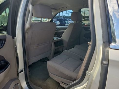 Used 2016 Chevrolet Tahoe LS RWD image 9