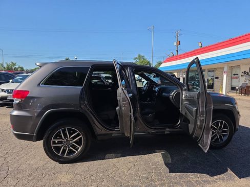 Used 2020 Jeep Grand Cherokee Limited w/ Luxury Group II AWD/4WD image 35