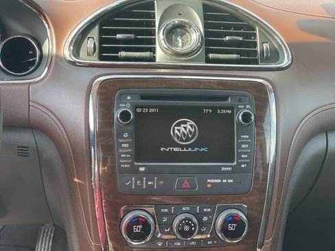Used 2013 Buick Enclave Premium AWD/4WD image 21