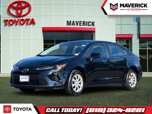 Used 2025 Toyota Corolla LE image 1