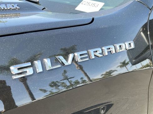 New 2025 Chevrolet Silverado 1500 Custom image 31
