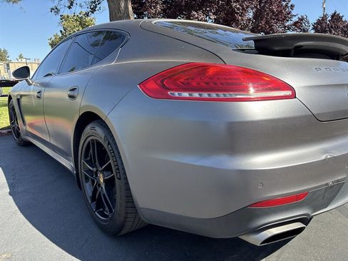 Used 2014 Porsche Panamera 4 AWD/4WD image 10