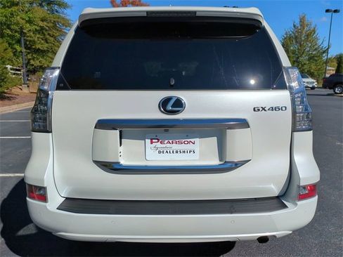 Used 2023 Lexus GX 460 Premium image 5