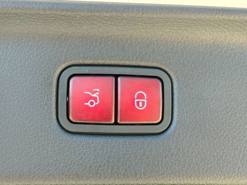 Used 2023 Mercedes-Benz S 580 4MATIC Sedan image 16