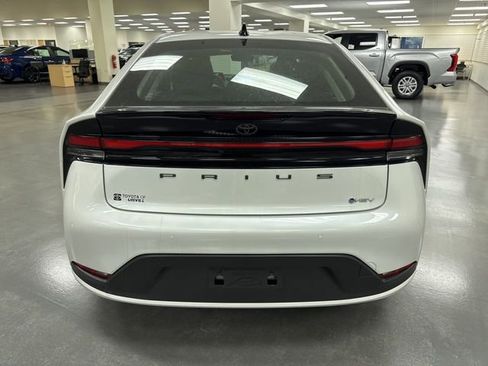 New 2026 Toyota Prius LE image 18