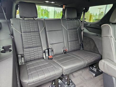 New 2026 Cadillac Escalade Platinum Sport AWD/4WD image 13