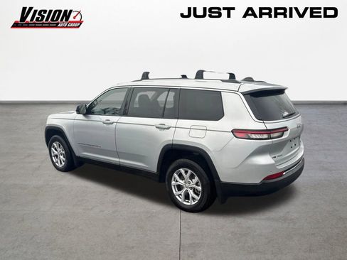 Used 2022 Jeep Renegade Latitude w/ Convenience Group image 7