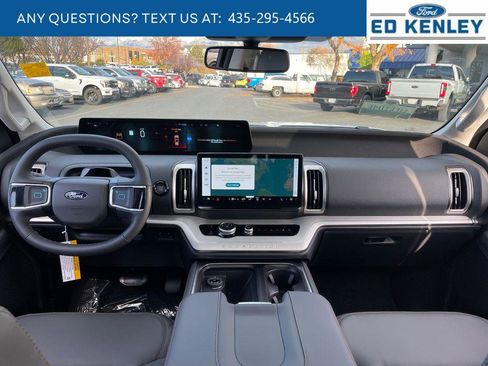 New 2025 Ford Expedition Max Active image 9