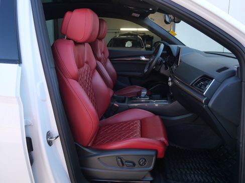 Used 2023 Audi SQ5 Premium Plus w/ Premium Plus Package image 15