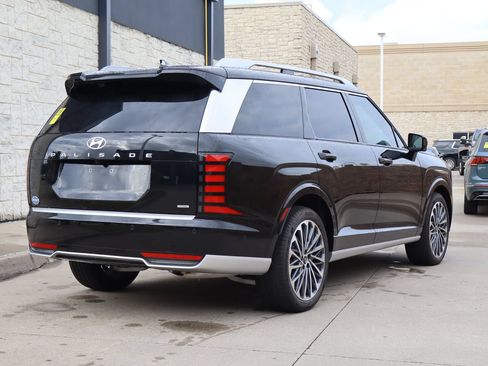 Used 2026 Hyundai Palisade Calligraphy AWD/4WD image 3