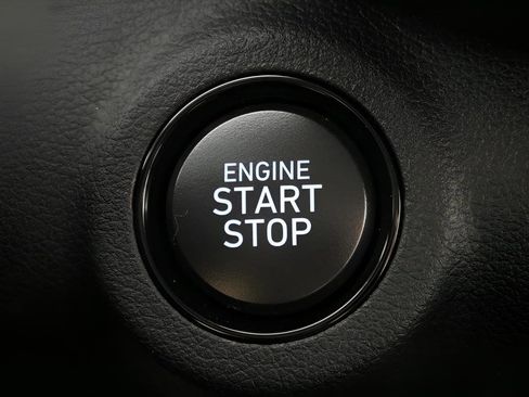New 2025 Hyundai Venue Limited FWD image 10