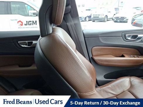 Used 2018 Volvo XC60 T6 Momentum w/ Advanced Package image 14