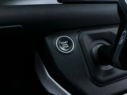 Used 2023 Land Rover Defender 110 S image 24