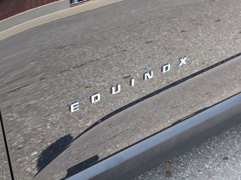 Used 2025 Chevrolet Equinox LT FWD image 7
