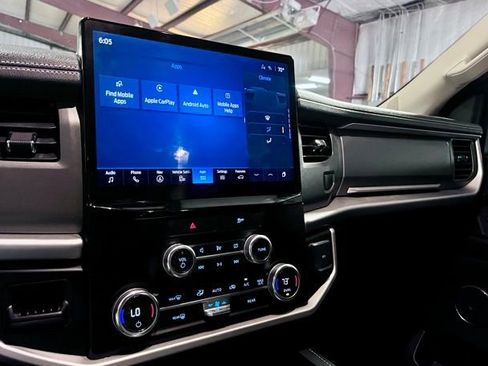 Used 2022 Ford Expedition XL image 15