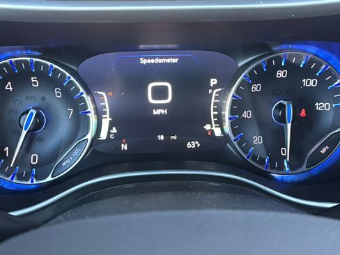 New 2026 Chrysler Voyager LX image 29