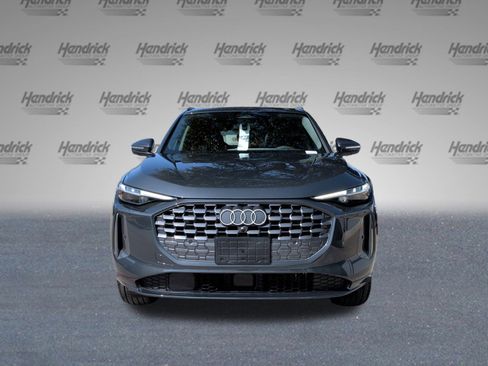 New 2025 Audi Q5 Premium Plus image 3