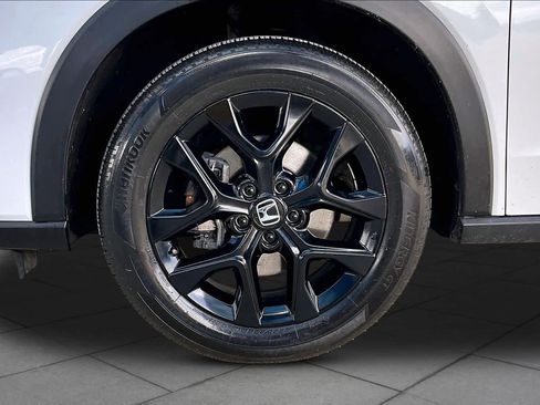 Used 2024 Honda HR-V Sport image 11