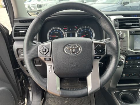 Used 2016 Toyota 4Runner Limited AWD/4WD image 19
