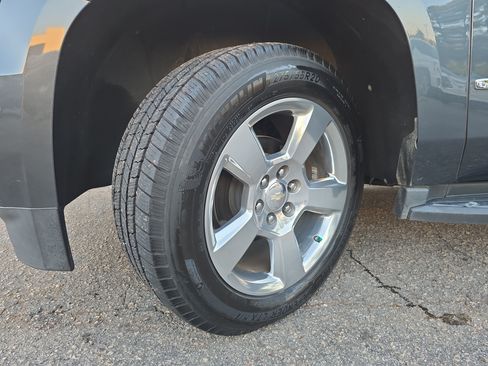 Used 2019 Chevrolet Tahoe LT AWD/4WD image 33