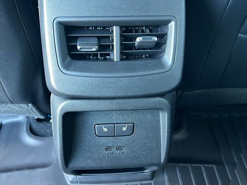 New 2026 Chevrolet Equinox EV RS w/ Convenience Package II AWD/4WD image 14