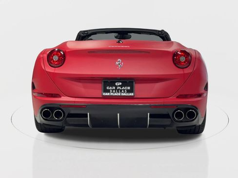 Used 2016 Ferrari California T image 9