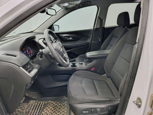 Used 2022 GMC Terrain SLE w/ Driver Convenience Package image 10