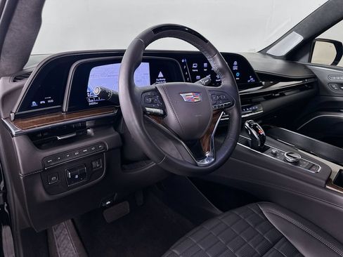 Used 2022 Cadillac Escalade ESV Sport Platinum AWD/4WD image 9