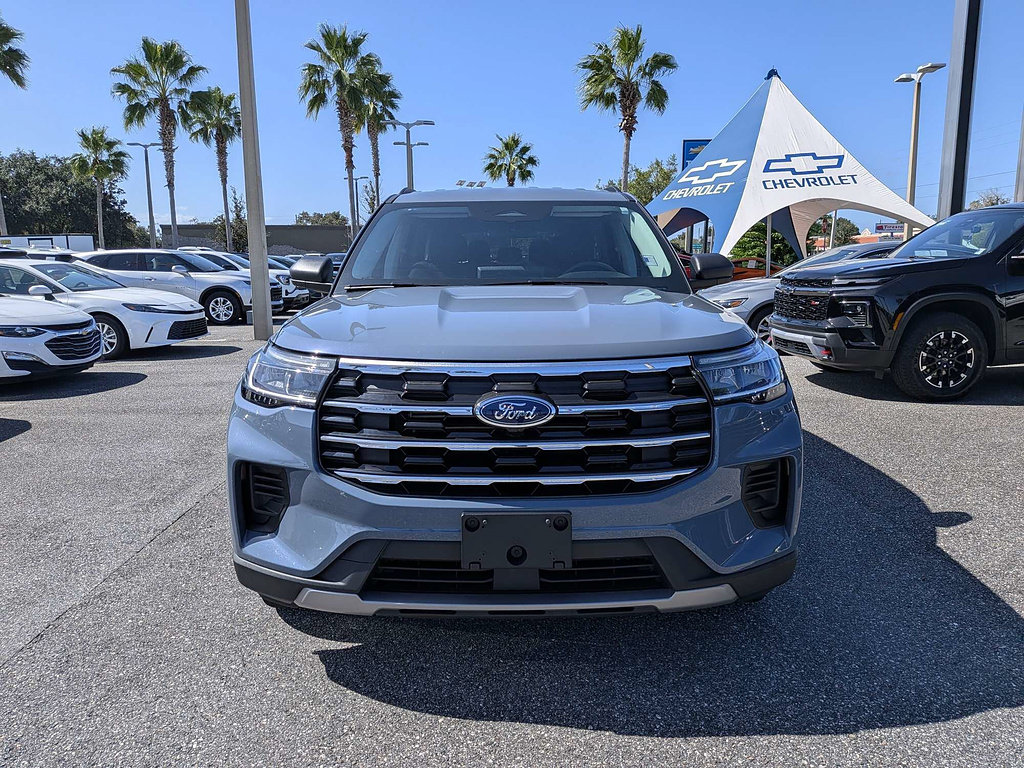 Used 2025 Ford Explorer Active RWD image 8