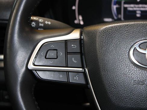 Certified 2024 Toyota Grand Highlander AWD image 29