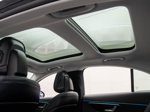 New 2026 Mercedes-Benz E 350 4MATIC Sedan image 19