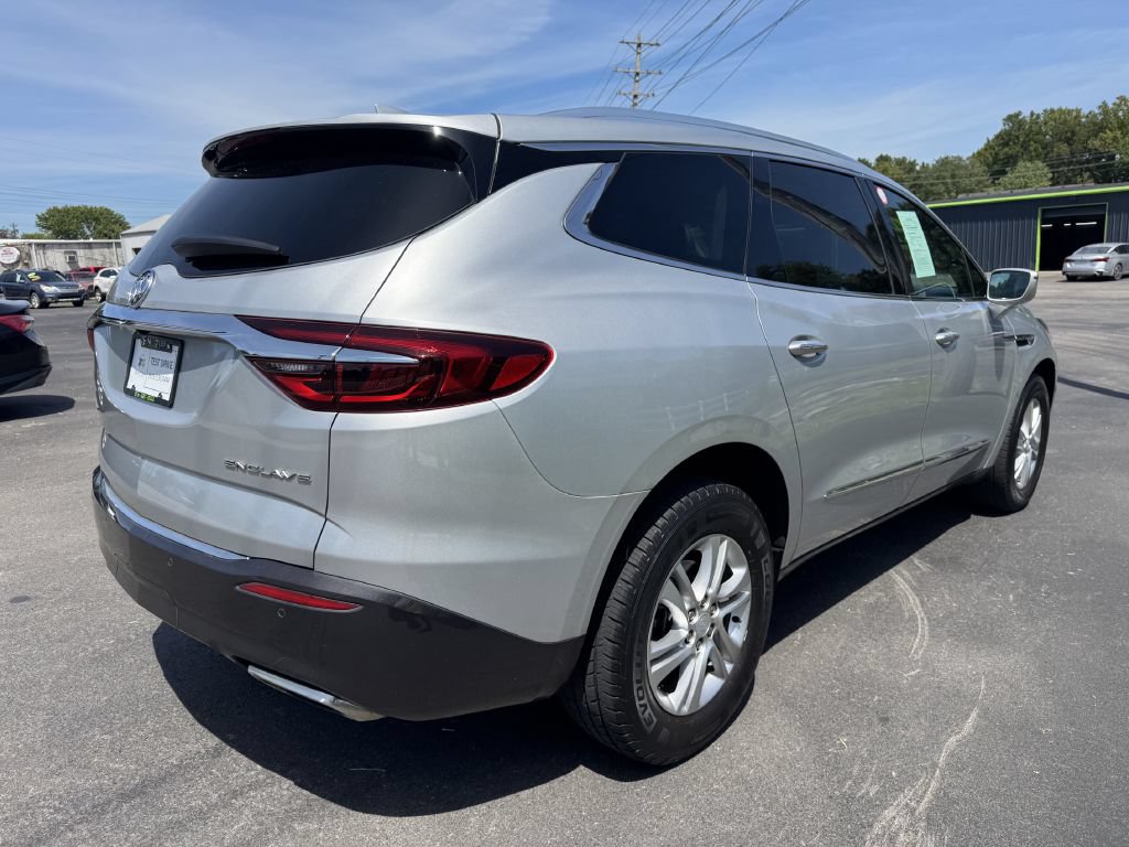 Used 2018 Buick Enclave Essence FWD image 4