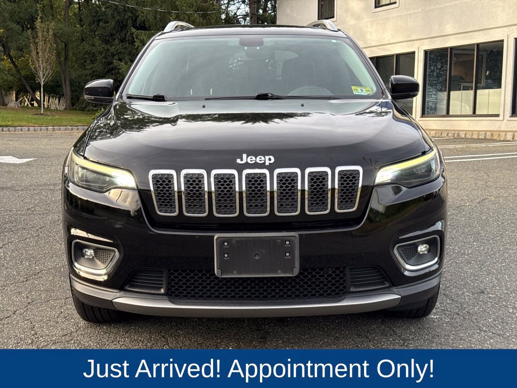 Used 2019 Jeep Cherokee Limited w/ Luxury Group AWD/4WD image 2