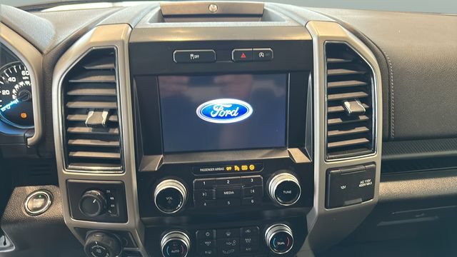 Used 2019 Ford F150 Lariat w/ Equipment Group 502A Luxury AWD/4WD image 11