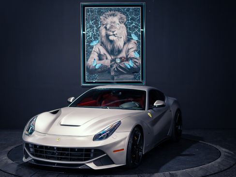 Used 2015 Ferrari F12 Berlinetta RWD image 1