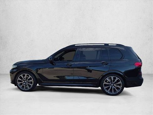 Used 2022 BMW X7 xDrive40i w/ M Sport Package AWD/4WD image 8