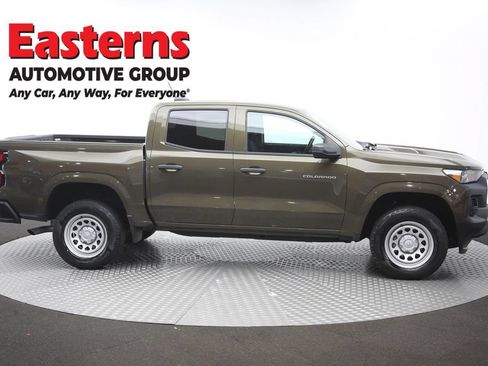 Used 2023 Chevrolet Colorado W/T RWD image 43